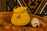 Hand woven pot bag (yellow)